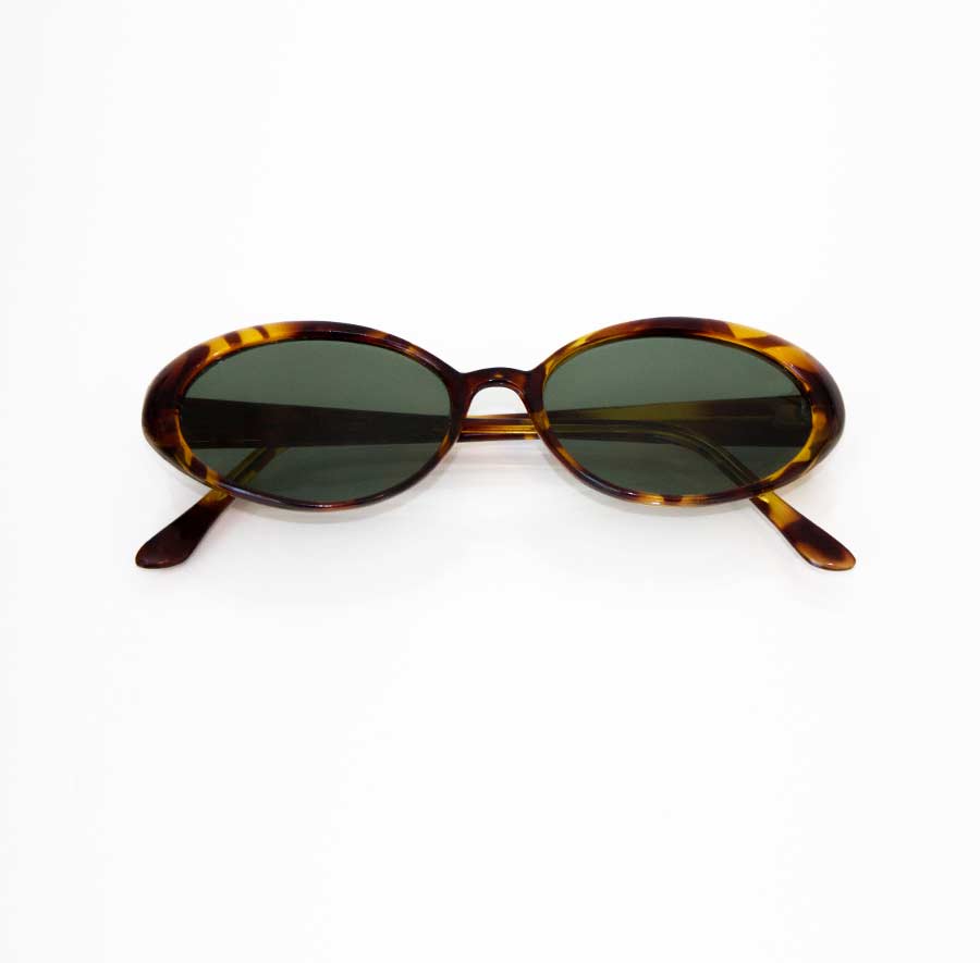 A picture of a plastic frame which you can send us to have replacement optical lenses put in